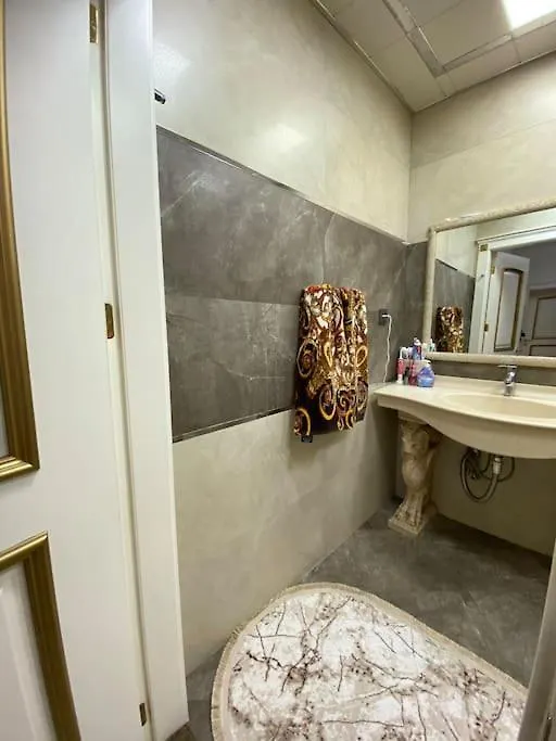 Luxurious Apartment In Center Bakü