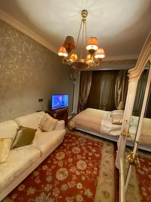 Luxurious Apartment In Center Bakü